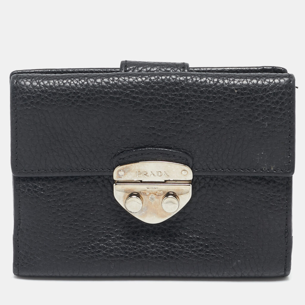 luxury-women-prada-used-handbags-p1145500-008 Prada Black Leather Compact Wallet