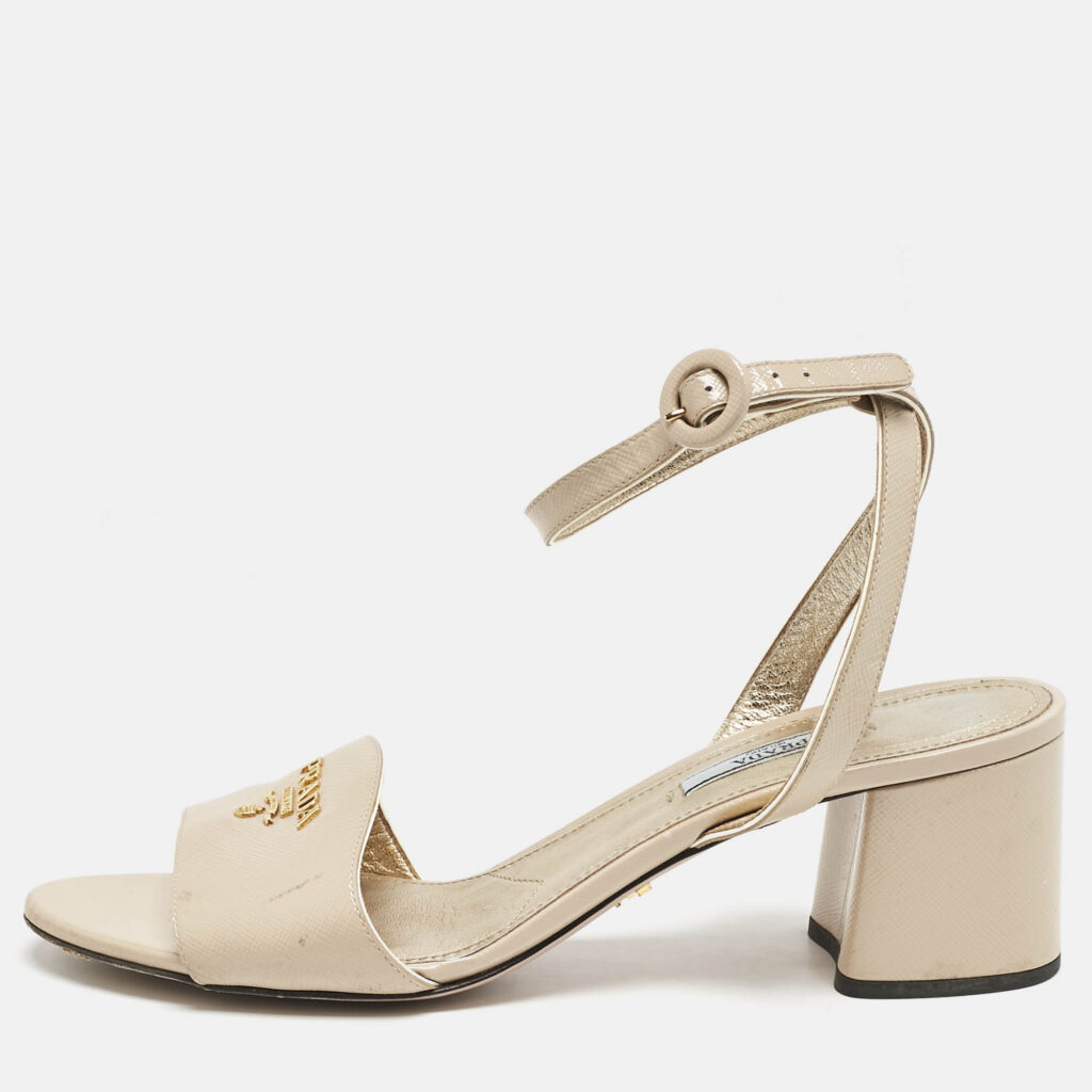 luxury-women-prada-used-shoes-p1130518-011 Prada Beige Patent Leather Logo Ankle Strap Sandals Size 40
