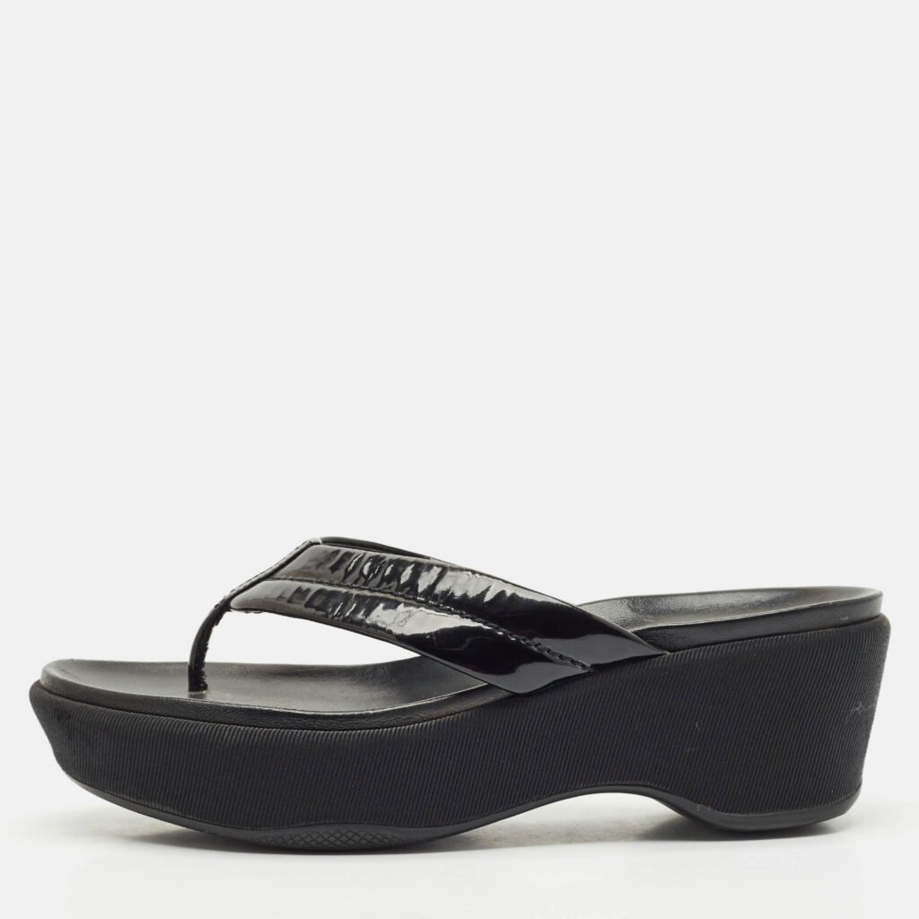 luxury-women-prada-used-shoes-p1153443-010 Prada Black Patent Leather Platform Thong Sandals Size 38
