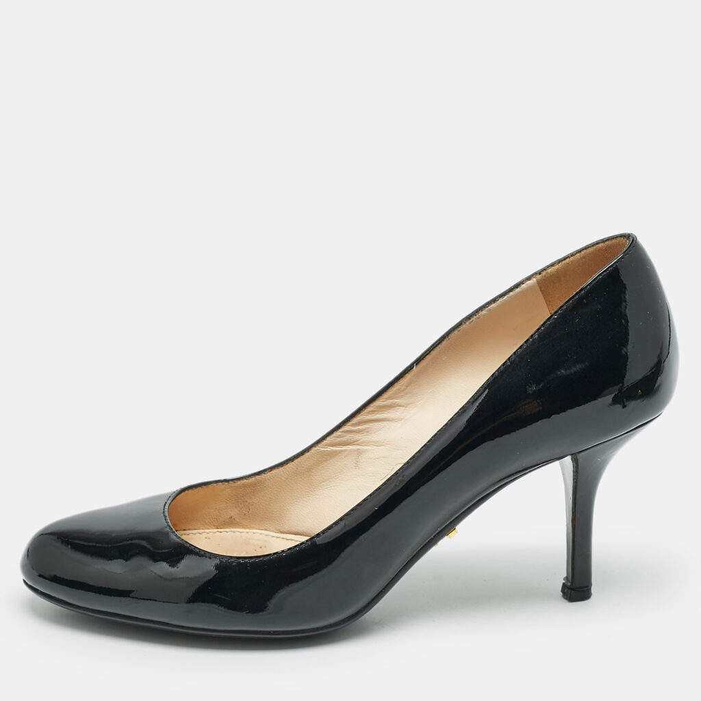 luxury-women-prada-used-shoes-p1154067-001 Prada Black Patent Leather Round Toe Pumps Size 36