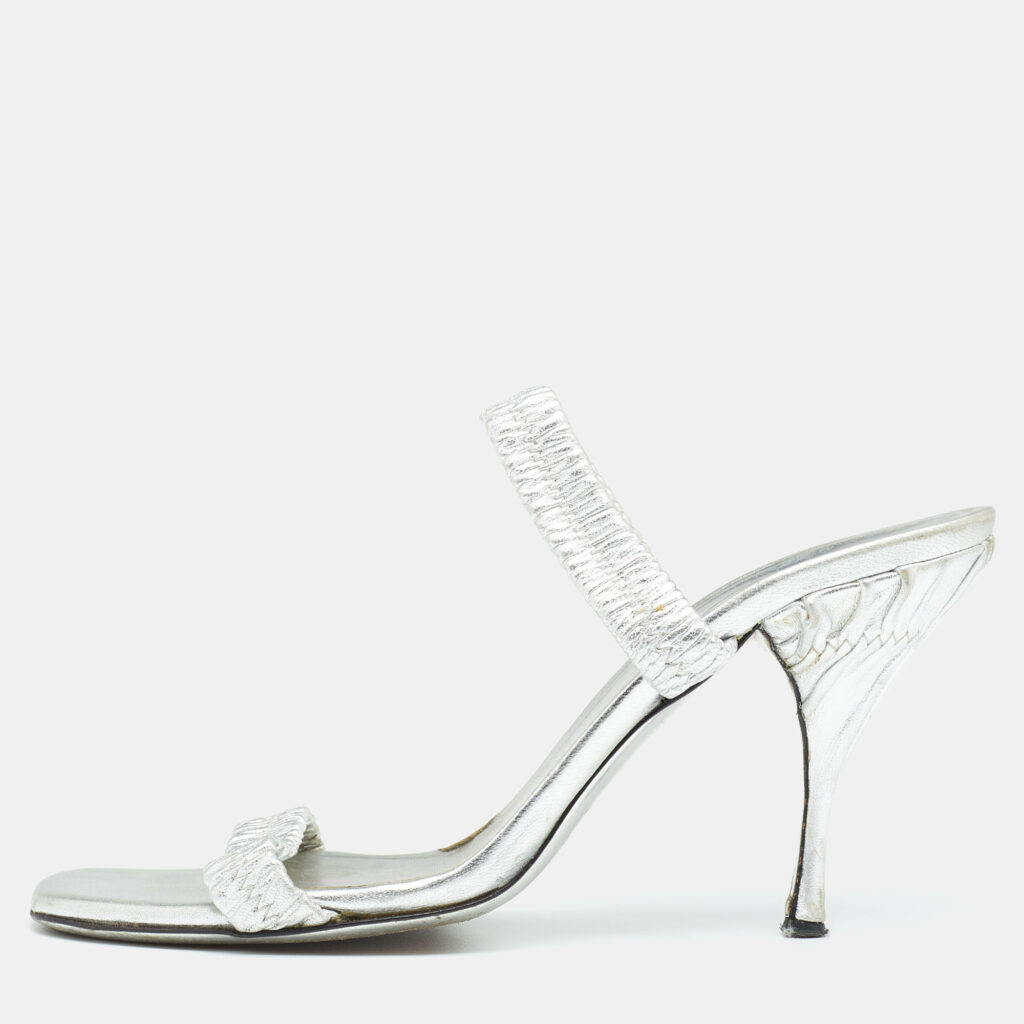 luxury-women-prada-used-shoes-p646461-003-2 Prada Silver Leather Slide Sandals Size 37.5