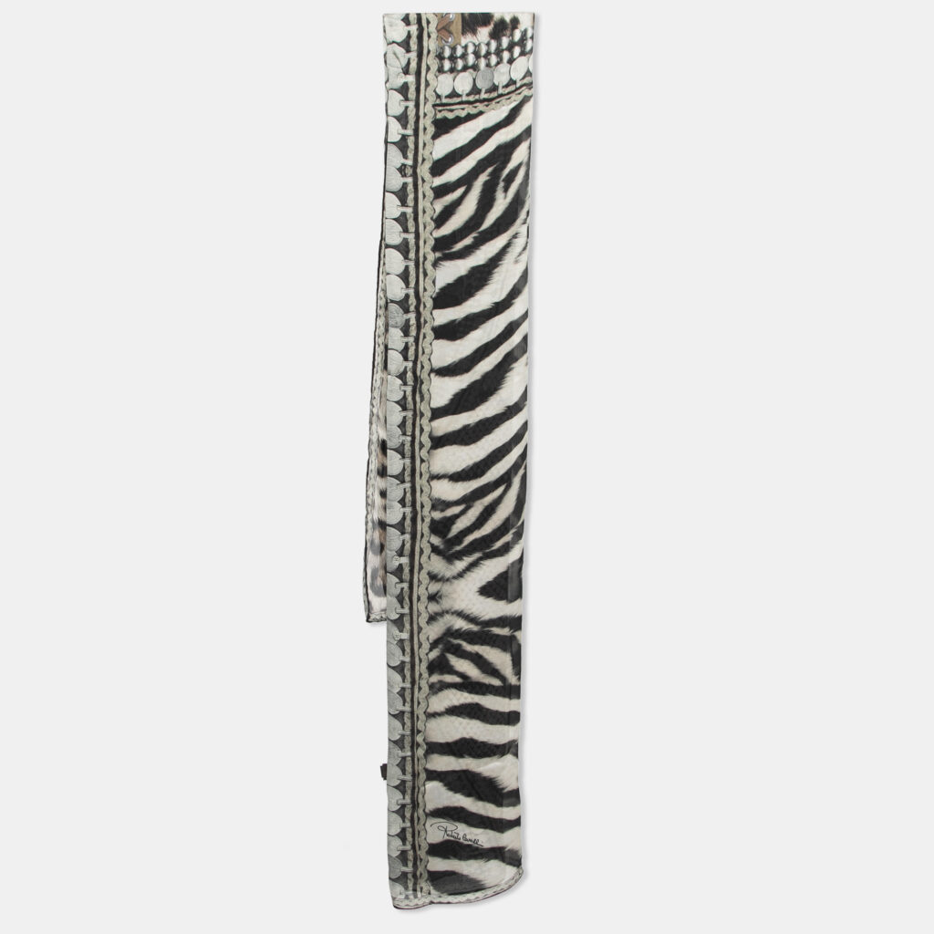 luxury-women-roberto-cavalli-used-accessories-p829038-003 Roberto Cavalli Black/White Animal Print Silk Stole