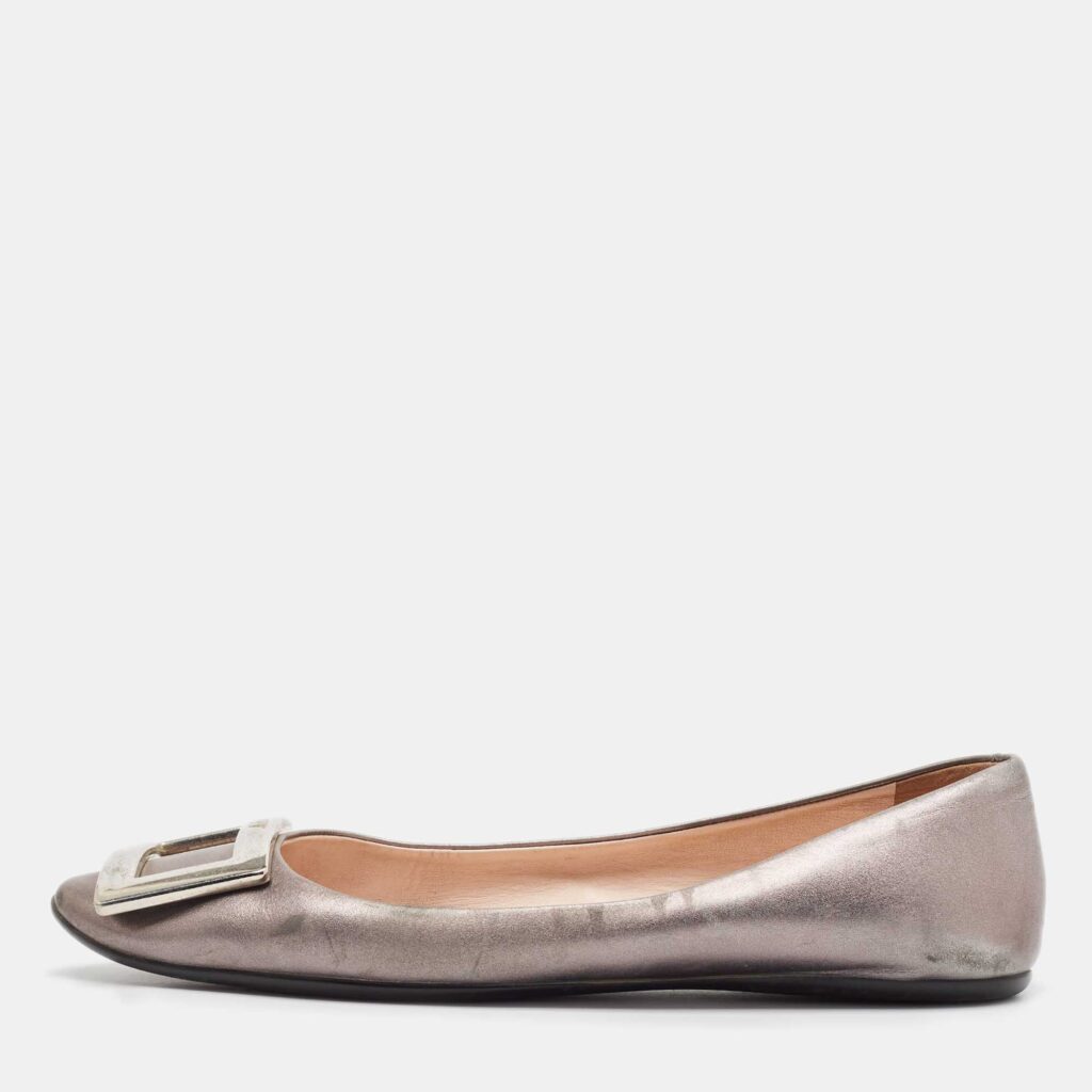 luxury-women-roger-vivier-used-shoes-p1040865-003 Roger Vivier Silver Leather Gommette Ballet Flats Size 39