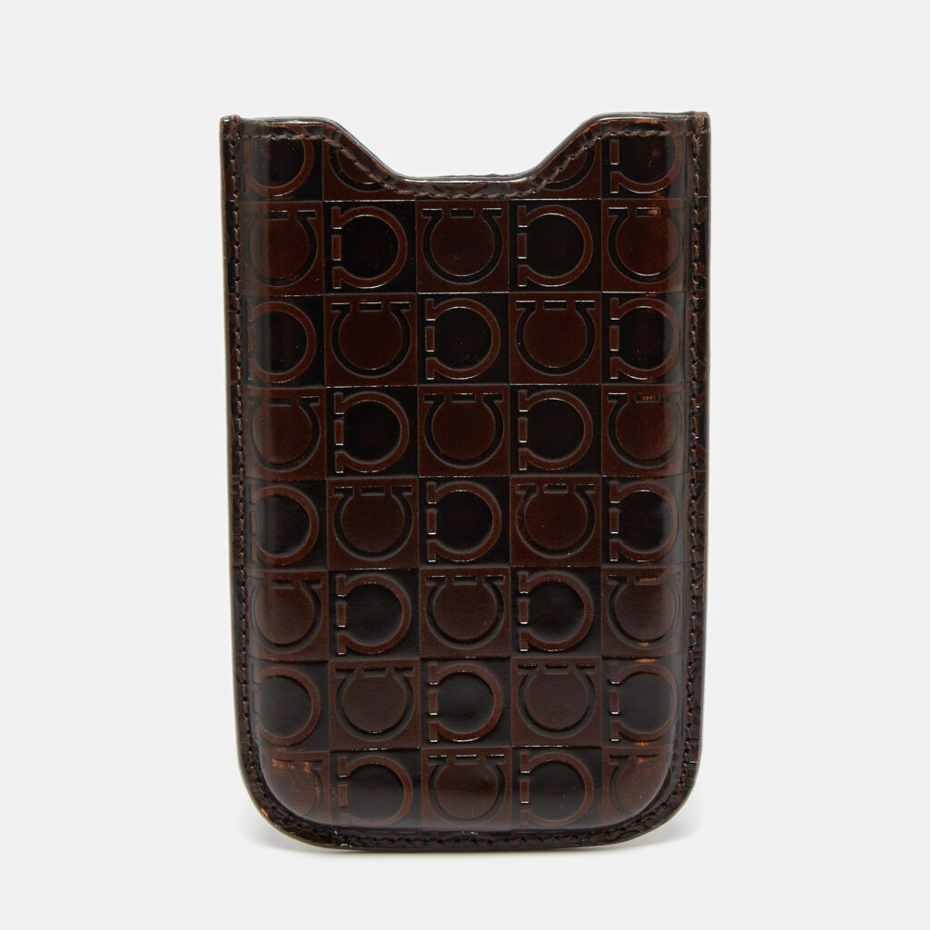 luxury-women-salvatore-ferragamo-used-accessories-p645785-001-2 Salvatore Ferragamo Brown Gancio Embossed Glossy Leather Phone Cover
