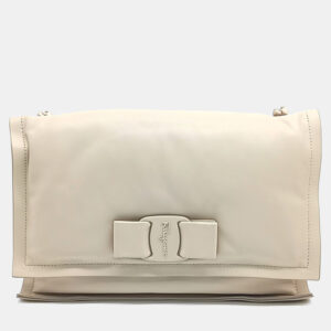 Salvatore Ferragamo Cream Leather Salvatore Ferragamo Cream Viva Shoulder Bag