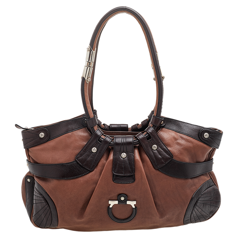 luxury-women-salvatore-ferragamo-used-handbags-p596946-010-1 Salvatore Ferragamo Brown Leather Gancini Shoulder Bag
