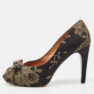 Salvatore Ferragamo Black/Gold Lace Rosella Peep Toe Pumps Size 38