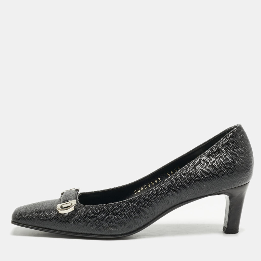 luxury-women-salvatore-ferragamo-used-shoes-p1158511-001 Salvatore Ferragamo Black Leather Square Toe Pumps Size 37