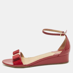 Salvatore Ferragamo Red Patent Leather Vara Bow Ankle Strap Sandals Size 36