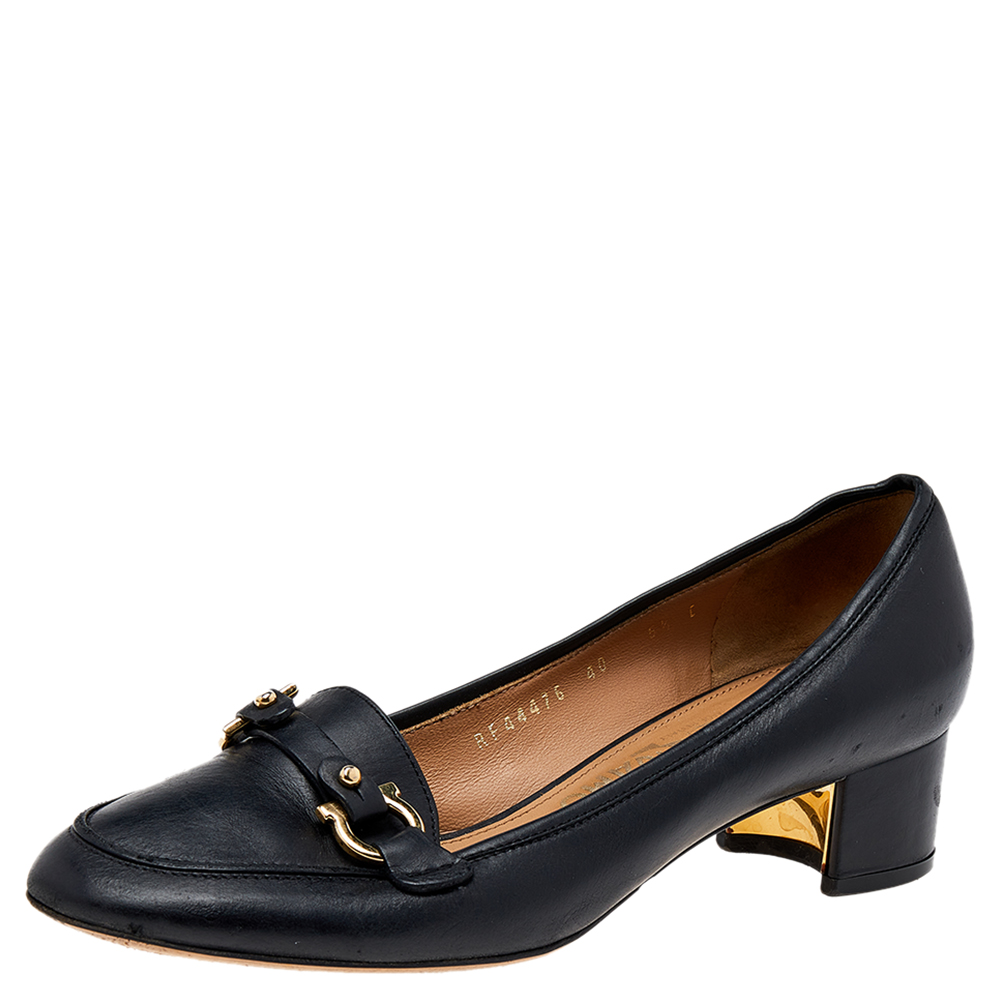luxury-women-salvatore-ferragamo-used-shoes-p499952-001 Salvatore Ferragamo Black Leather Slip on Pumps Size 37