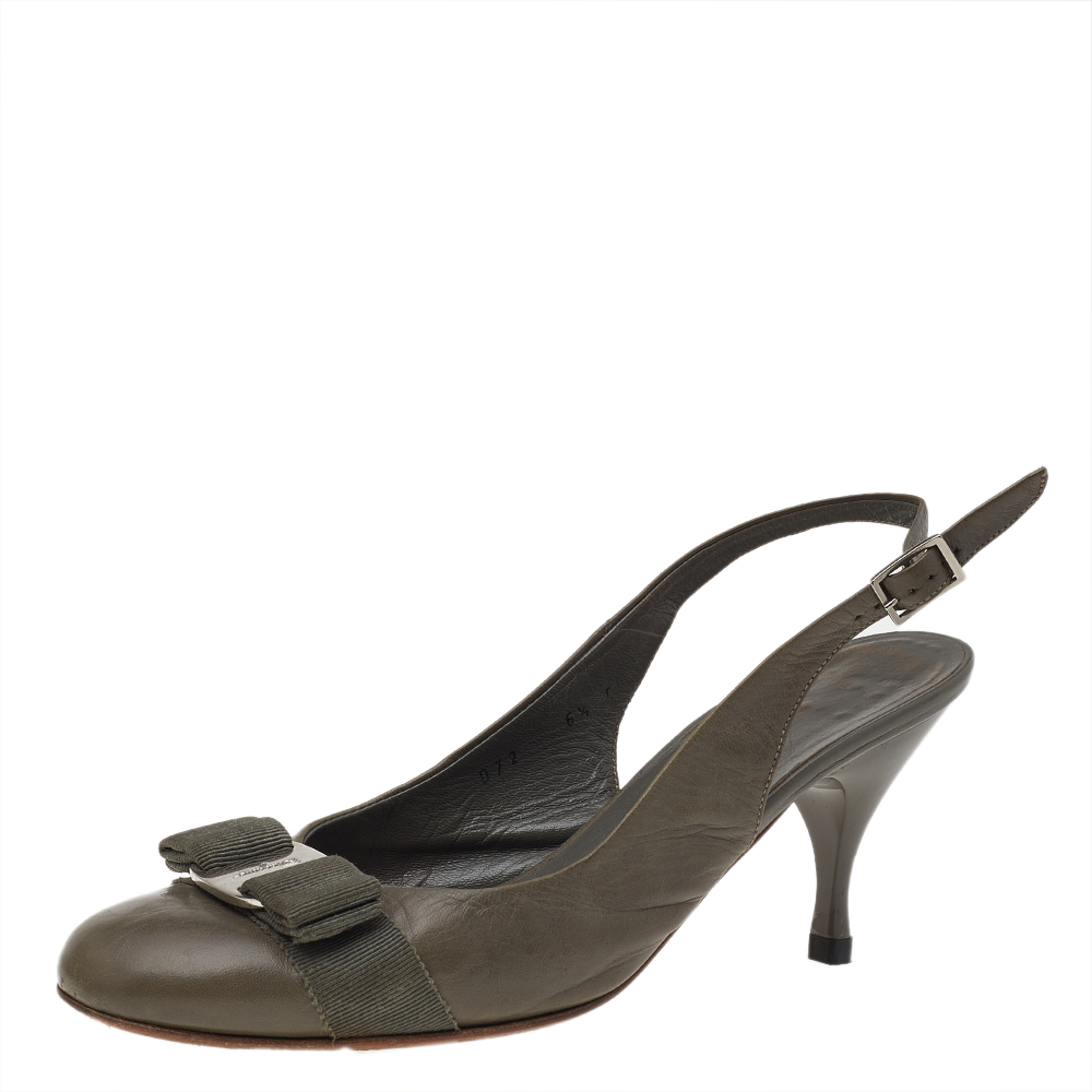luxury-women-salvatore-ferragamo-used-shoes-p520737-006-1 Salvatore Ferragamo Grey Leather Vara Bow Slingback Pumps Size 37
