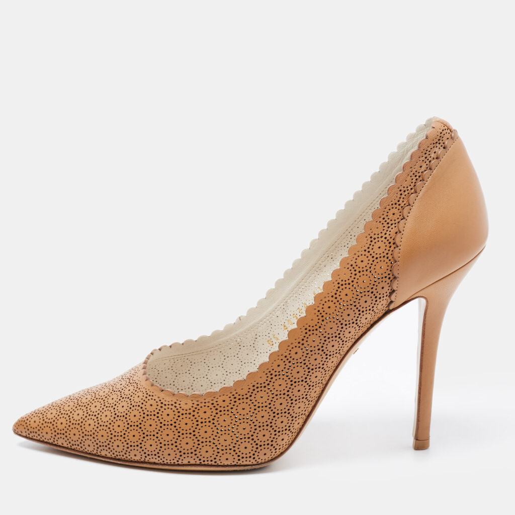 luxury-women-salvatore-ferragamo-used-shoes-p727674-003 Salvatore Ferragamo Brown Leather Laser Cut Leather Pumps Size 40.5