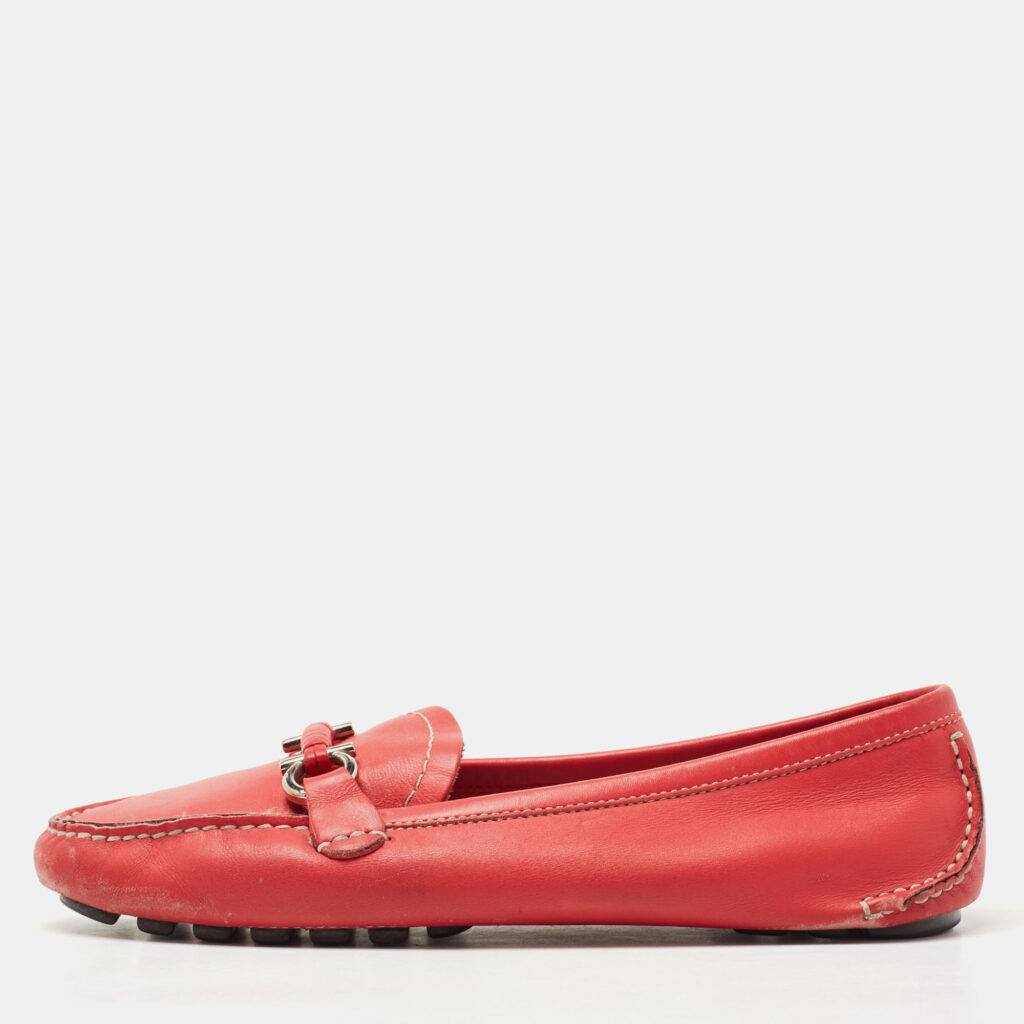 luxury-women-salvatore-ferragamo-used-shoes-p792555-010 Salvatore Ferragamo Red Leather Gancini Slip On Loafers Size 37.5