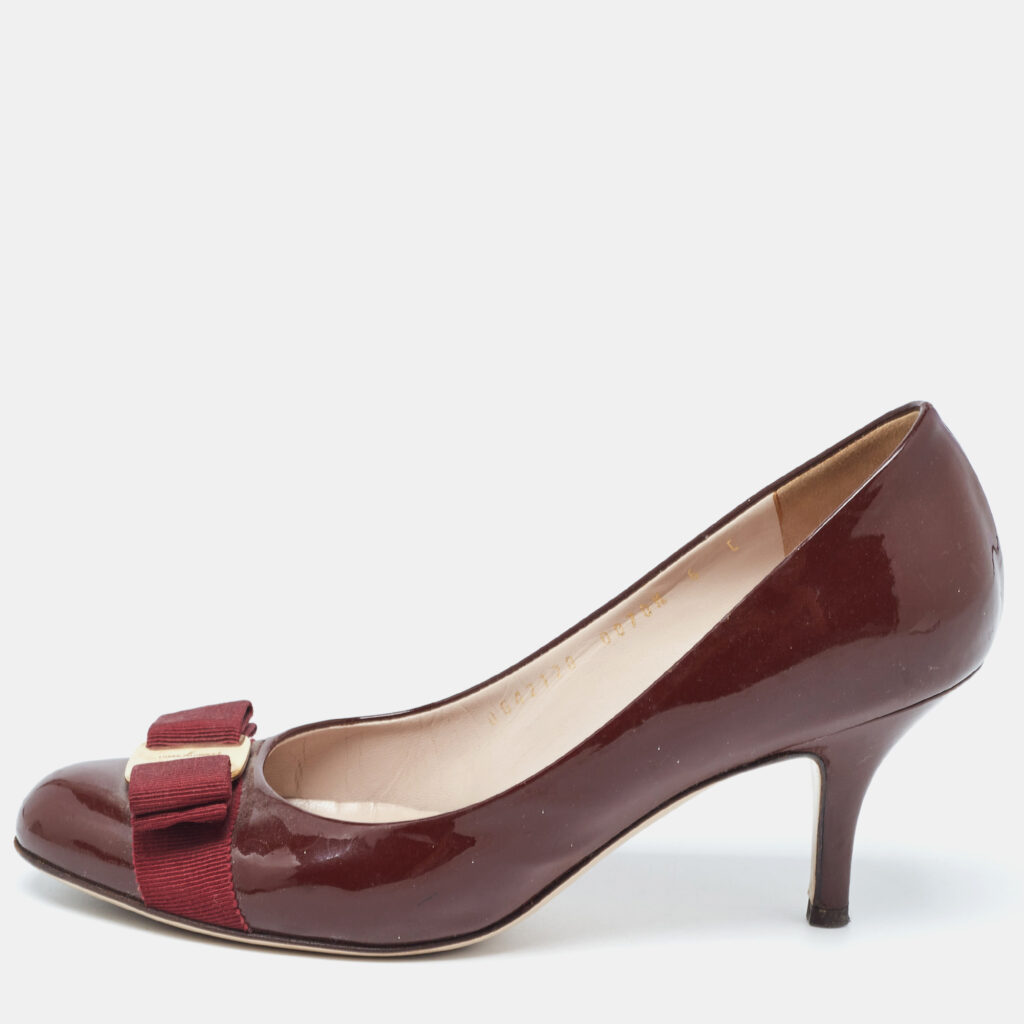 luxury-women-salvatore-ferragamo-used-shoes-p919702-001 Salvatore Ferragamo Burgundy Patent Vara Bow Pumps Size 36.5
