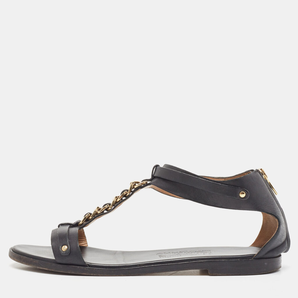 luxury-women-salvatore-ferragamo-used-shoes-p939220-010 Salvatore Ferragamo Black Leather T Chan Detail Flat Sandals Size 39.5