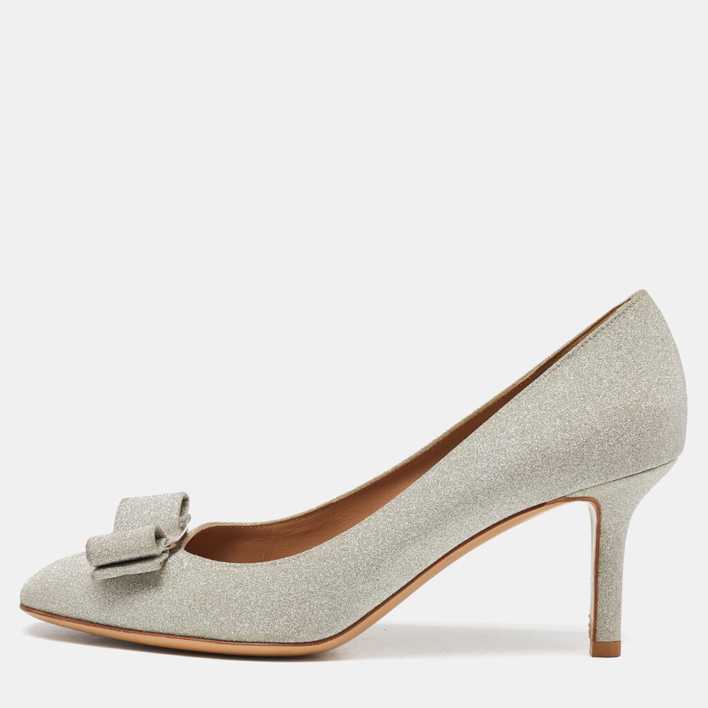luxury-women-salvatore-ferragamo-used-shoes-p975788-001 Salvatore Ferragamo Silver Glitter Vara Bow Round Toe Pumps Size 40
