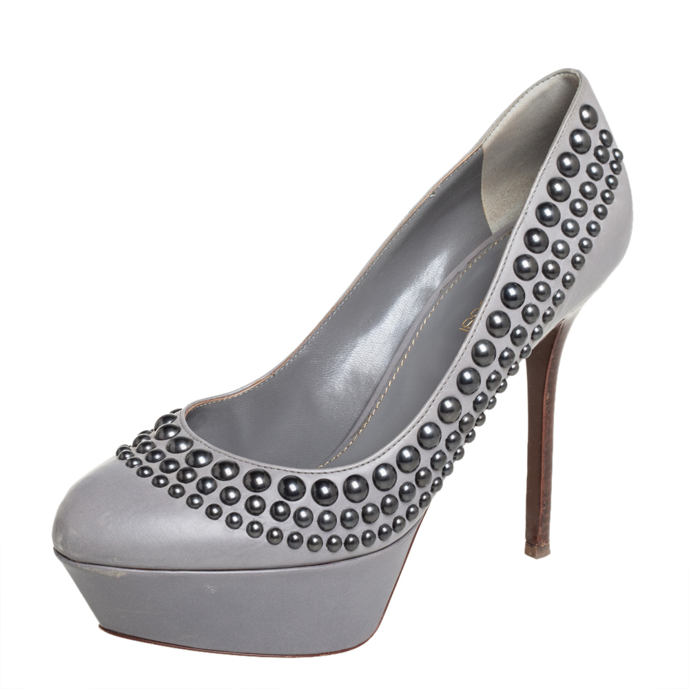 luxury-women-sergio-rossi-used-shoes-p418996-004 Sergio Rossi Grey Leather Studded Platform Pumps Size 37