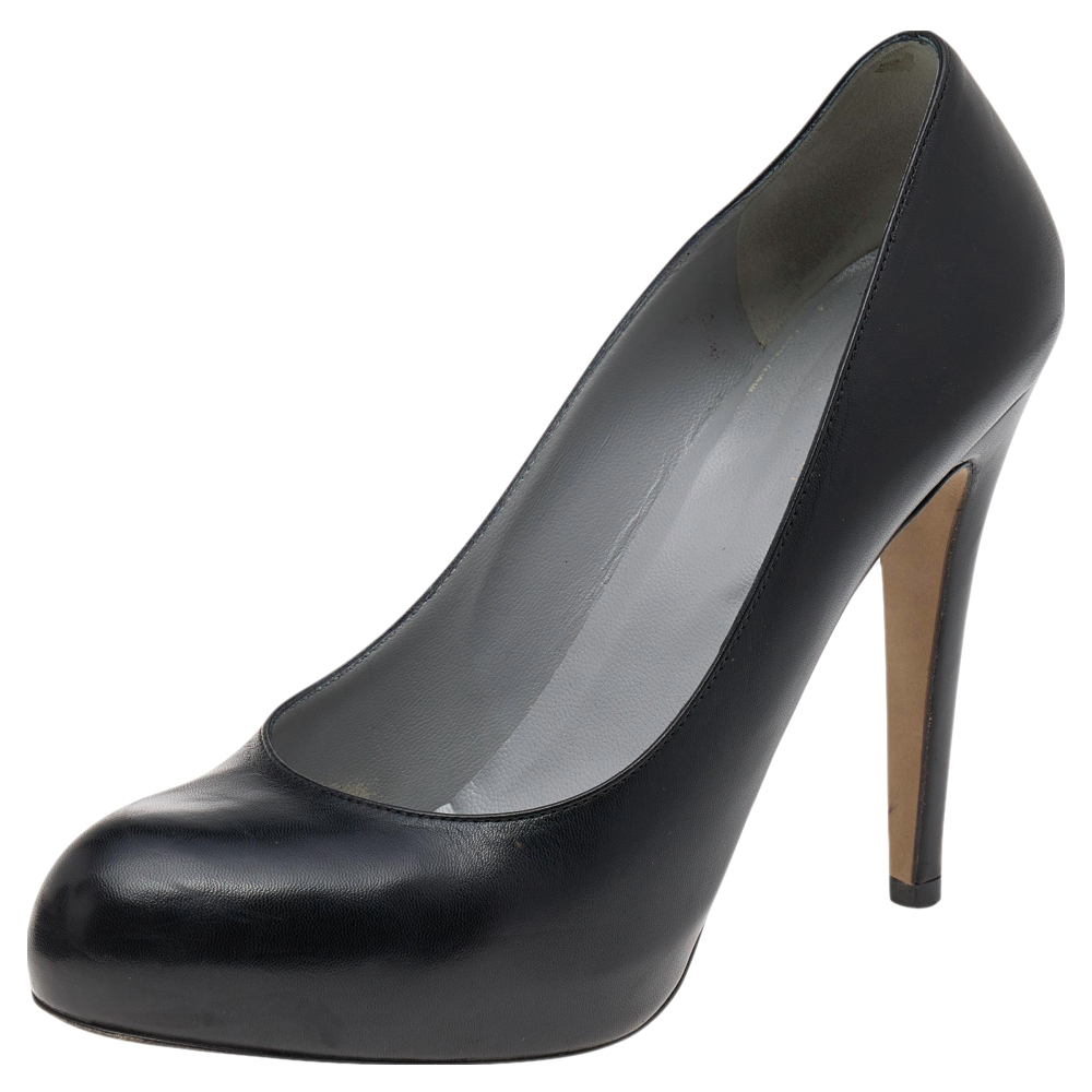 luxury-women-sergio-rossi-used-shoes-p568613-007-2 Sergio Rossi Black Leather Round Toe Pumps Size 40.5