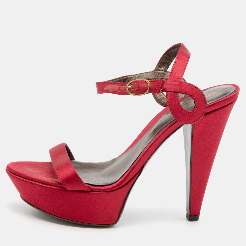 luxury-women-sergio-rossi-used-shoes-p649675-005-1 Sergio Rossi Fuchsia Satin Ankle Strap Platform Sandals Size 35.5