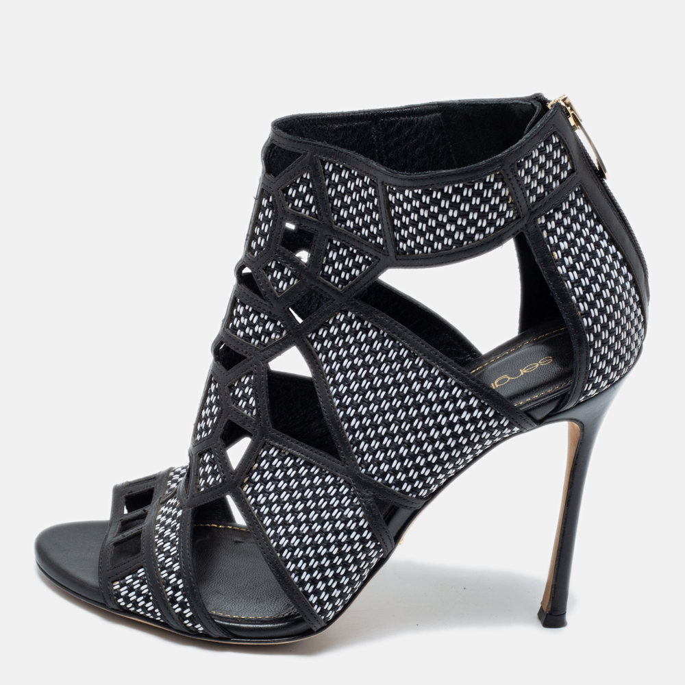 luxury-women-sergio-rossi-used-shoes-p659351-001 Sergio Rossi Black/White Woven Straw And Leather Cutout Ankle Boots Size 36