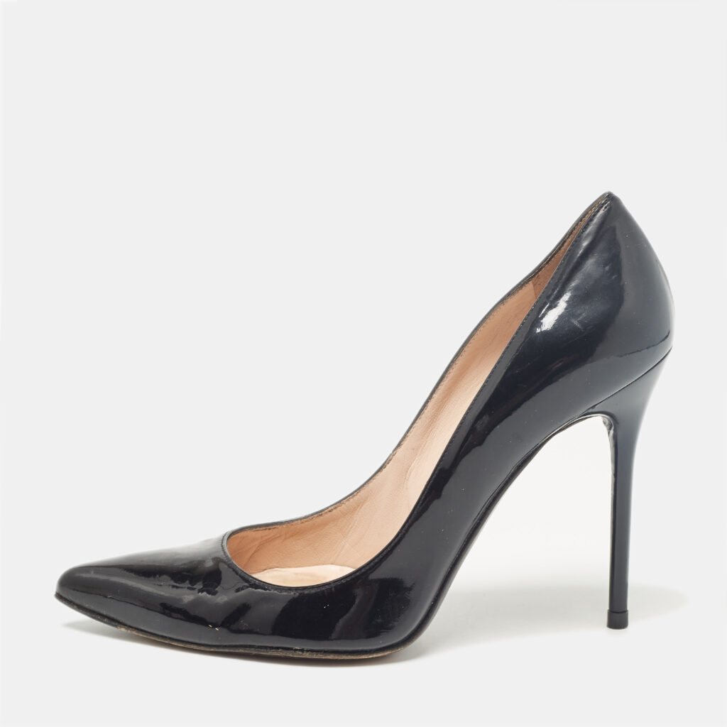 luxury-women-stuart-weitzman-used-shoes-p1029385-003 Stuart Weitzman Black Patent Leather Pointed Toe Pumps Size 38