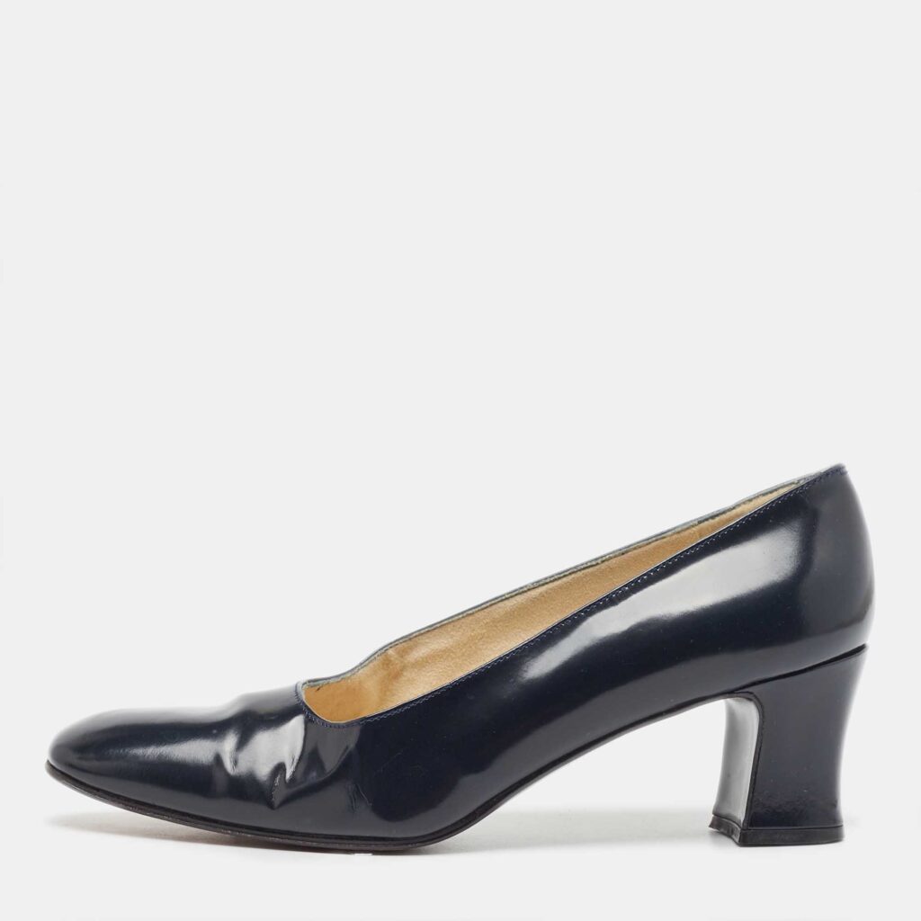 luxury-women-stuart-weitzman-used-shoes-p936663-003 Stuart Weitzman Navy Blue Patent Leather Square Toe Pumps Size 38