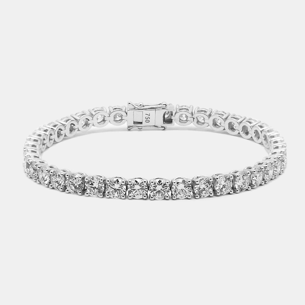 luxury-women-the-diamond-edit-new-fine-jewelry-p1104951-005.jpg 9.5 cts Round Brilliant Cut 18k White Gold Lab Grown Diamonds Tennis Bracelet