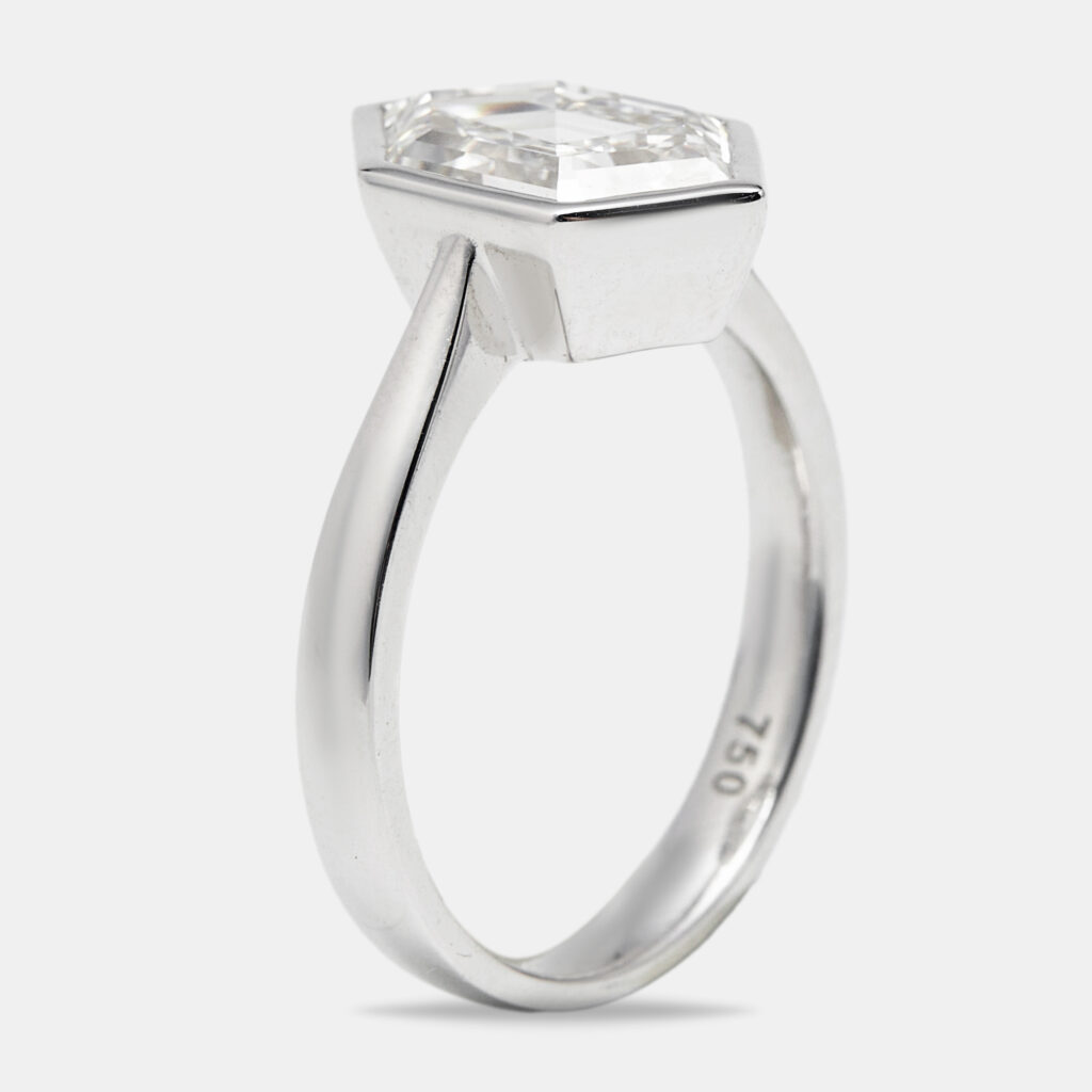 2.75 cts Hexagon Cut Lab Grown Diamond 18k White Gold Ring Size 51