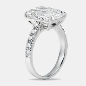 5.50 cts radiant and round lab grown diamond 18k white gold ring size 51