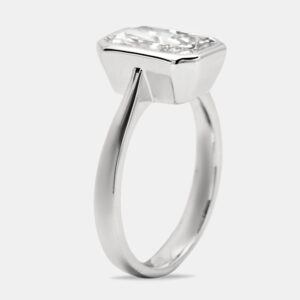 2.80 cts radiant cut lab grown diamond 18k white gold ring size 52