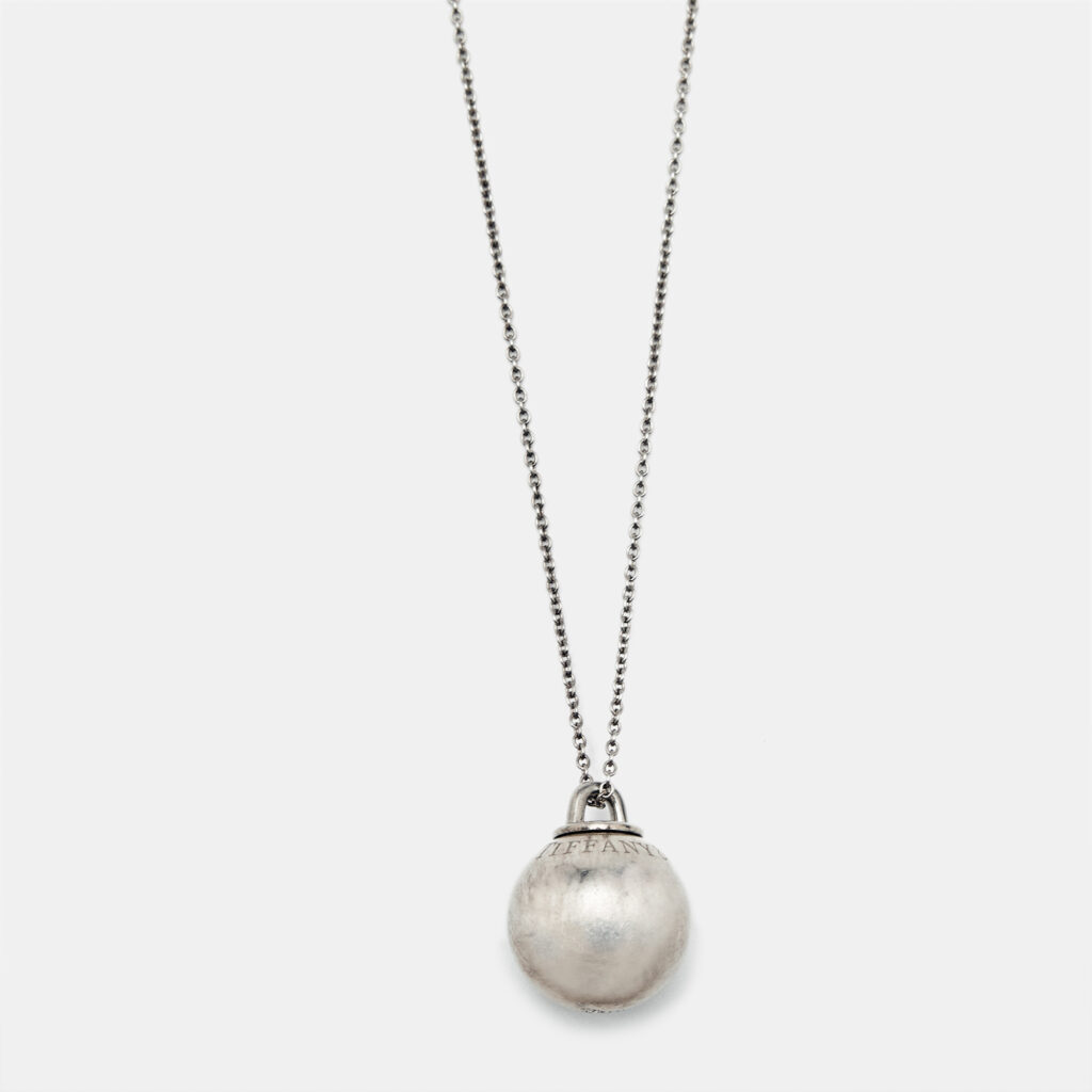 luxury-women-tiffany-co-used-accessories-p1169189-002 Tiffany & Co. Tiffany Hardwear Sterling Silver 925 Long Necklace