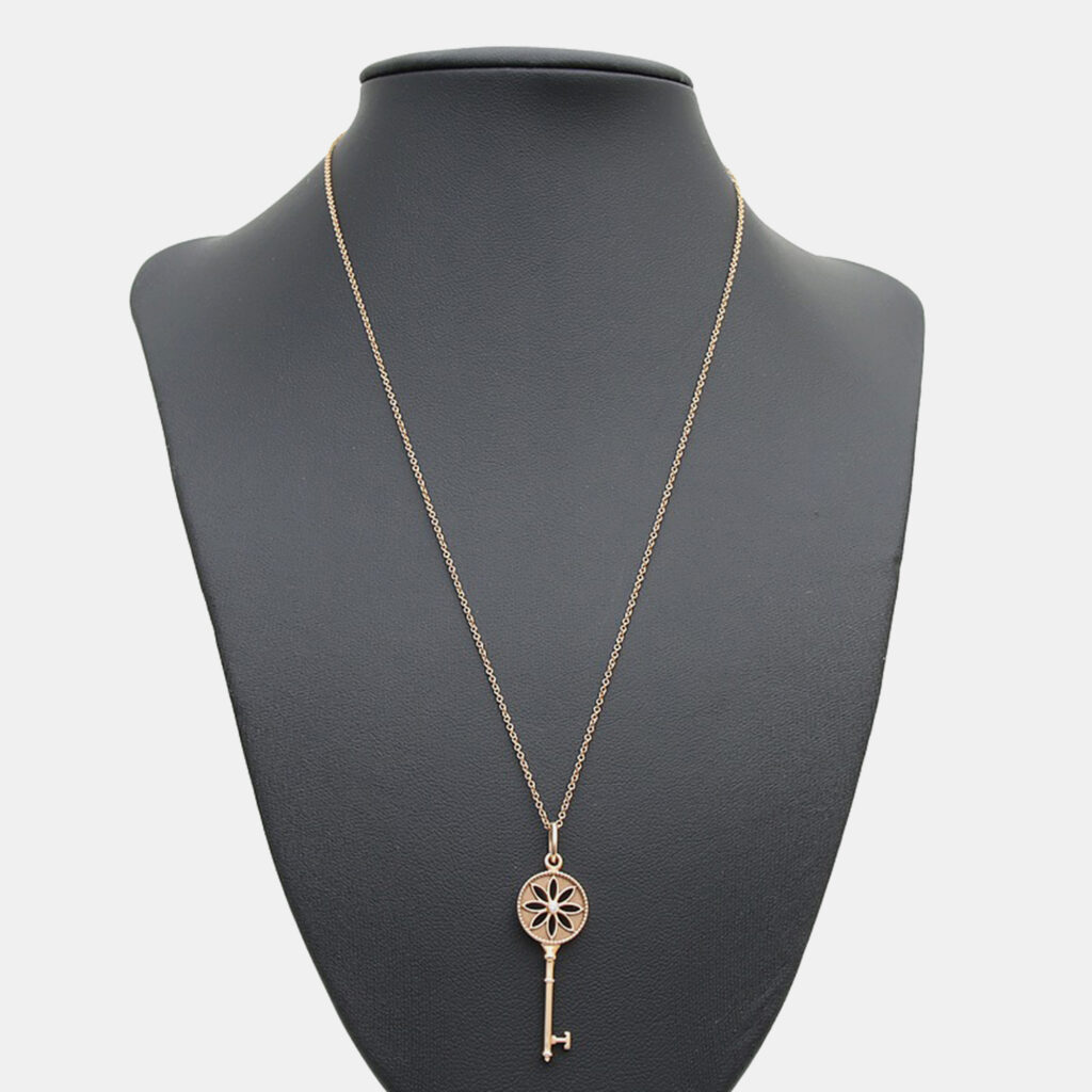 luxury-women-tiffany-co-used-fine-jewelry-p1002883-003 Tiffany & Co. 18K Yellow Gold 0.04 Ct Diamond Daisy Key Pendant Necklace