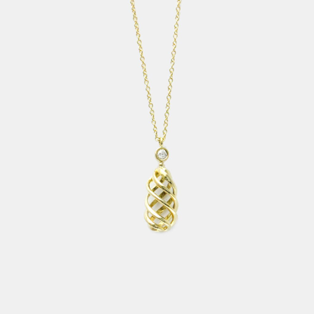 luxury-women-tiffany-co-used-fine-jewelry-p983815-004 Tiffany & Co. 18K Yellow Gold and Diamond Paloma Picasso Venezia Luce Pendant Necklace