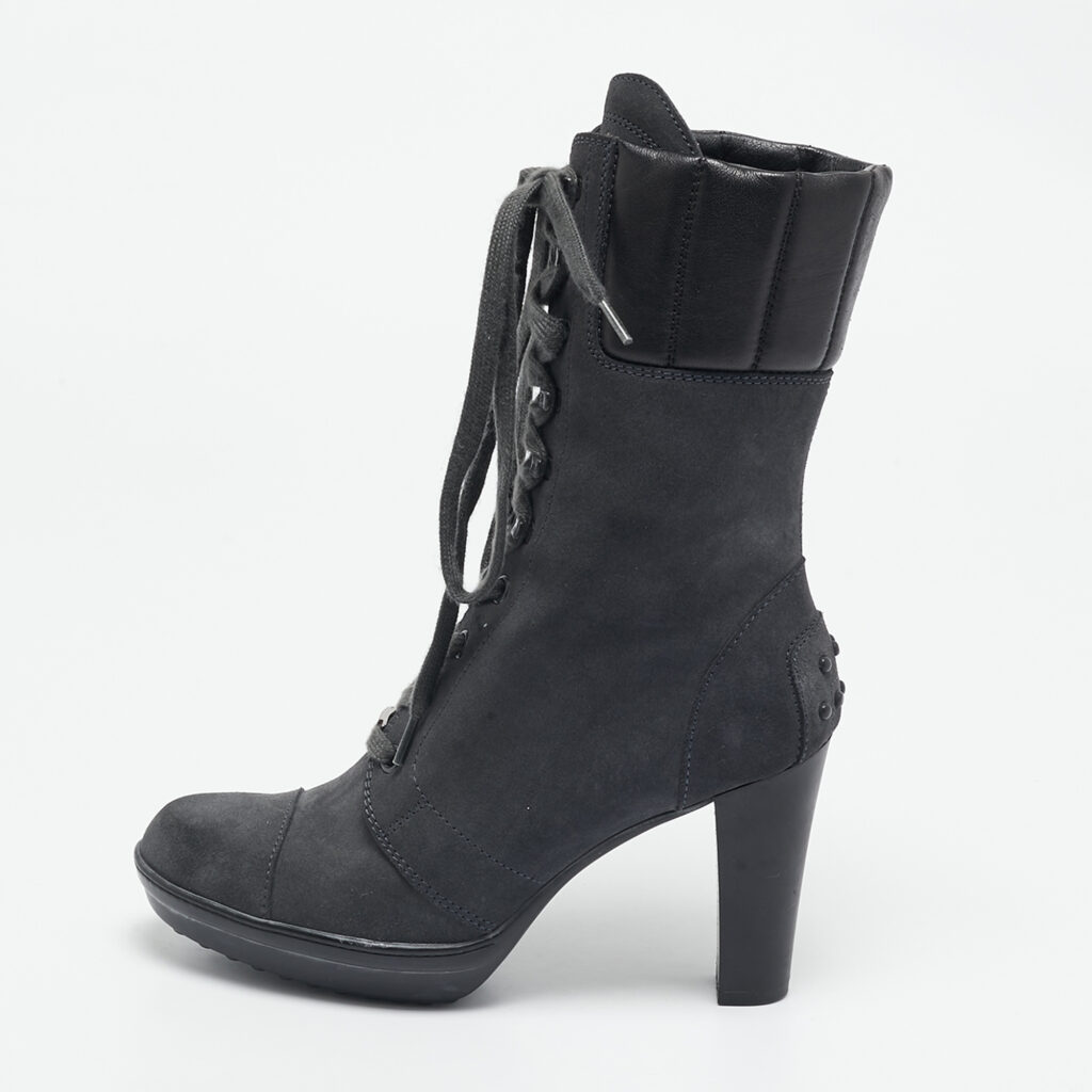 luxury-women-tods-used-shoes-p1146031-009 Tod's Grey/Black Suede and Leather Ankle Boots Size 36