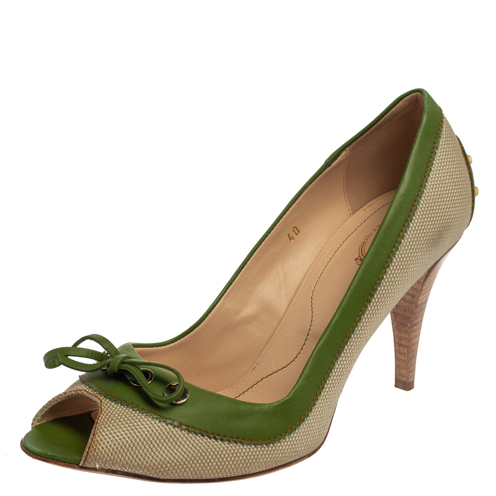 luxury-women-tods-used-shoes-p396277-001 Tod's Beige/Green Canvas And Leather Peep Toe Slip On Pumps Size 40