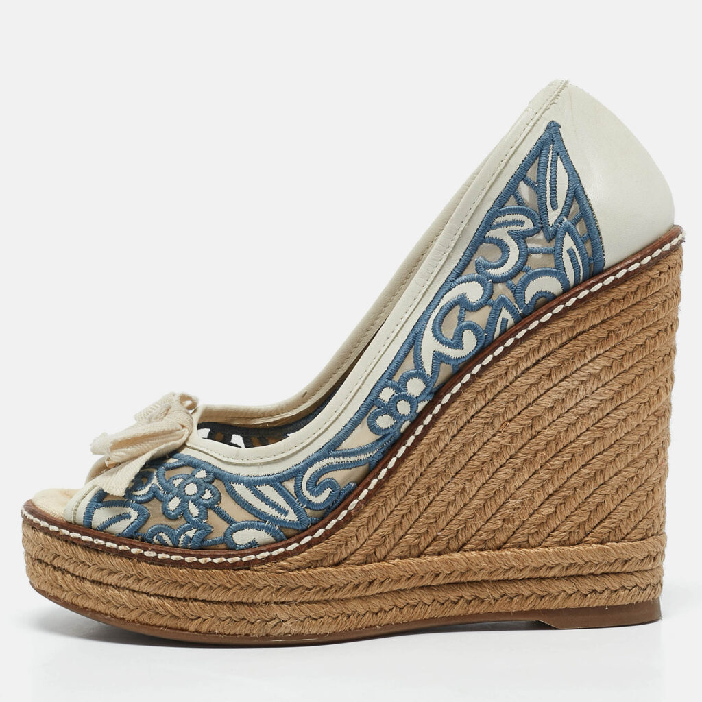 luxury-women-tory-burch-used-shoes-p1146605-010 Tory Burch Blue/White Leather and Lace Jackie Wedge Pumps Size 35.5