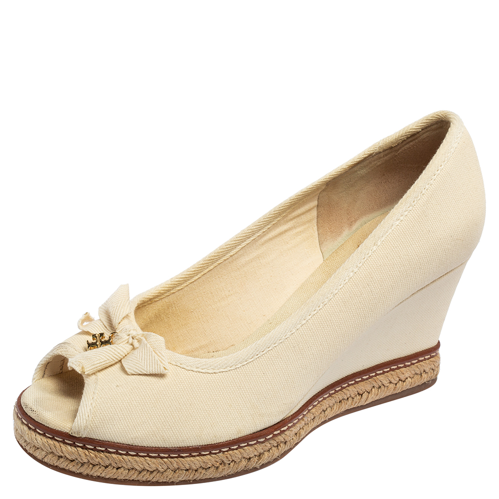 luxury-women-tory-burch-used-shoes-p560727-001-2 Tory Burch White Canvas Jackie Wedge Pumps Size 38.5