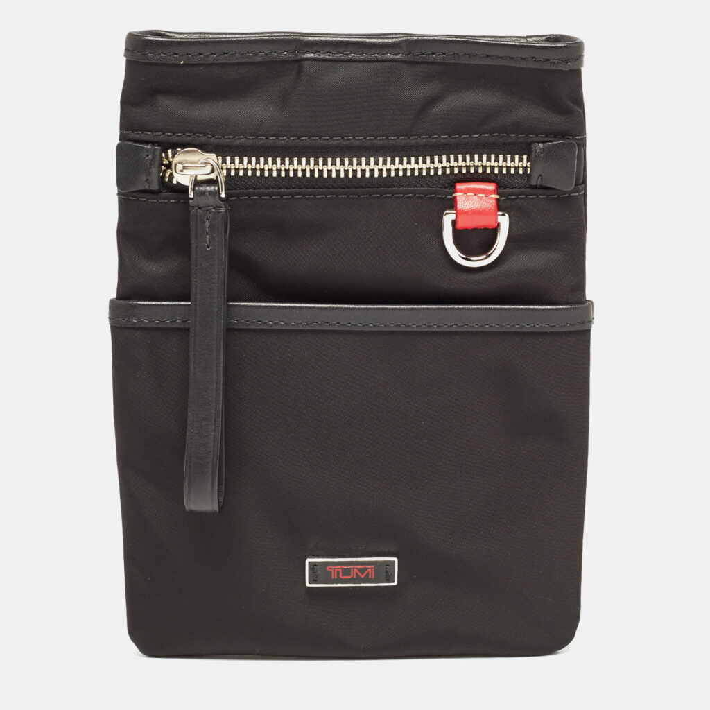 luxury-women-tumi-used-handbags-p928355-011 TUMI Black Nylon and Leather Pouch