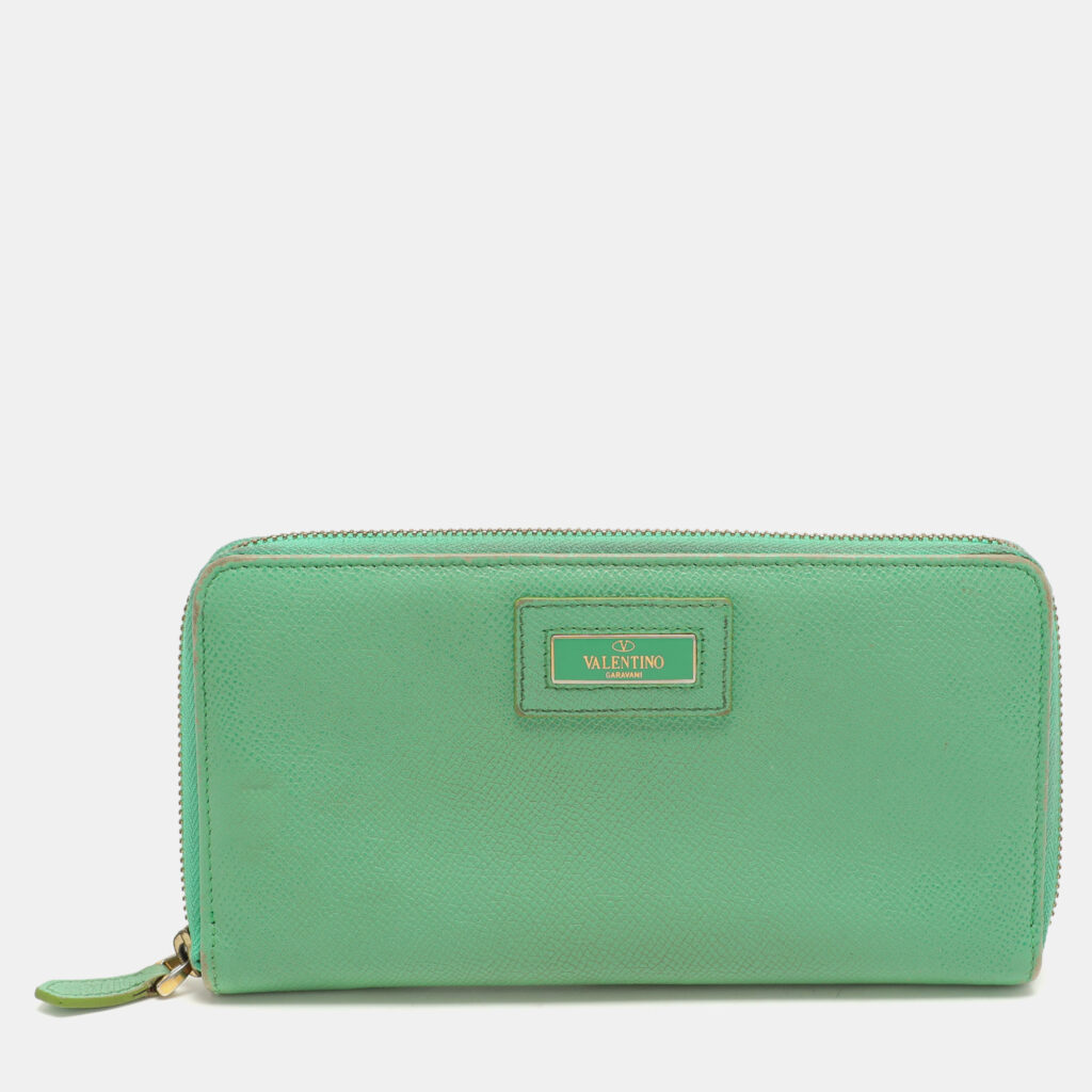 luxury-women-valentino-used-handbags-p1069475-001 Valentino Green Leather Zip Around Wallet