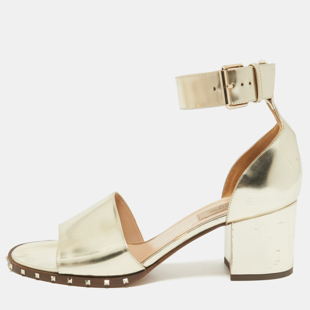 luxury-women-valentino-used-shoes-p1035983-001 Valentino Gold Leather Soul Rockstud Ankle Strap Sandals Size 38