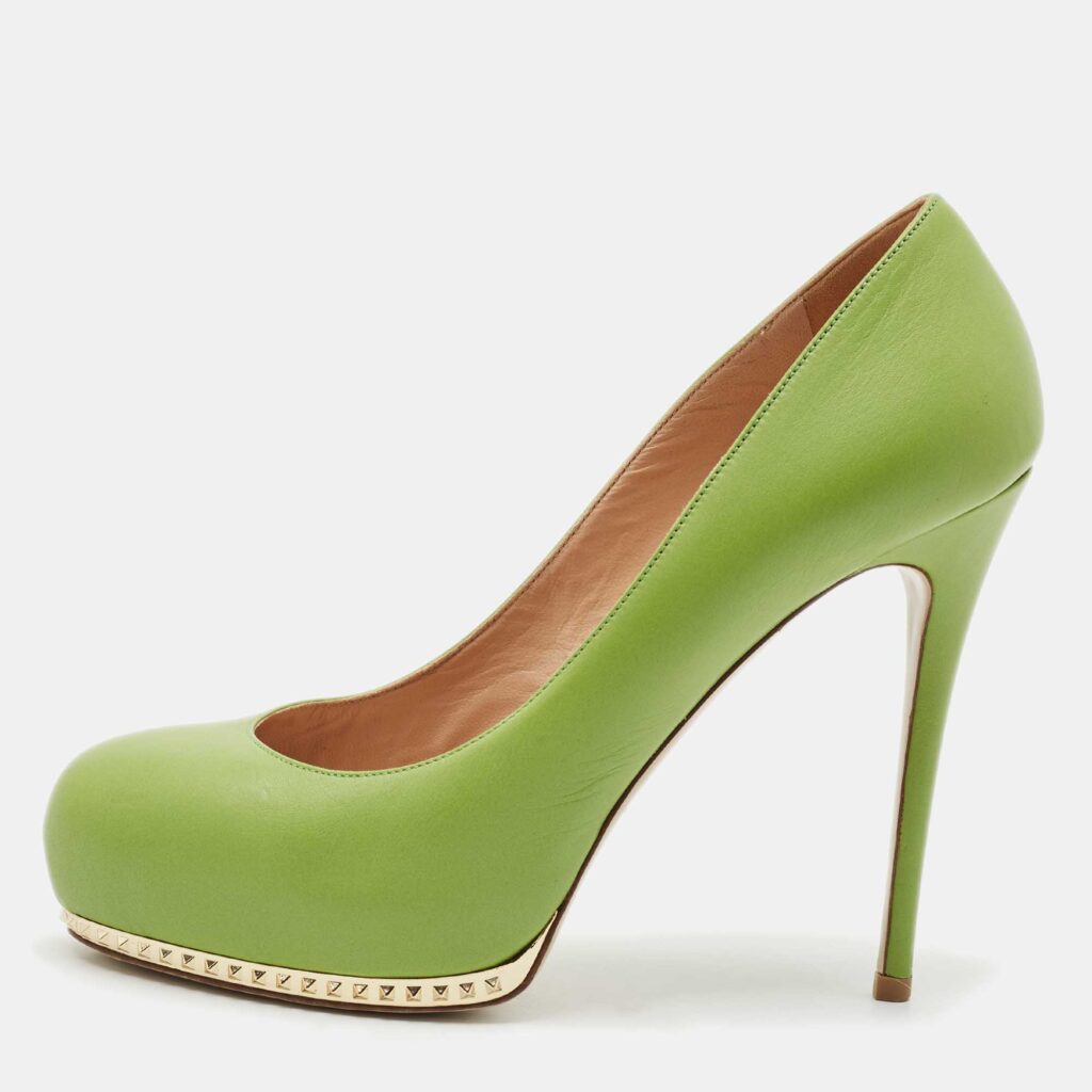 luxury-women-valentino-used-shoes-p1149329-003 Valentino Green Leather Rockstud Platform Pumps Size 37