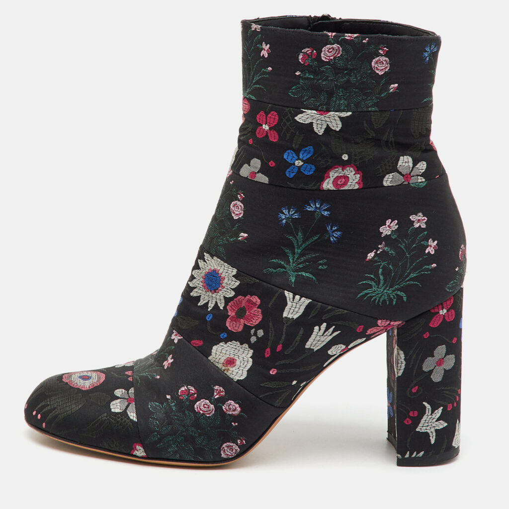 luxury-women-valentino-used-shoes-p1149888-009.jpg Valentino Black Fabric Floral Print Block Heel Ankle Length Boots Size 40