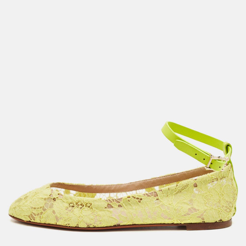 luxury-women-valentino-used-shoes-p1155119-001 Valentino Neon Yellow Lace and Leather Ankle Strap Ballet Flats Size 39