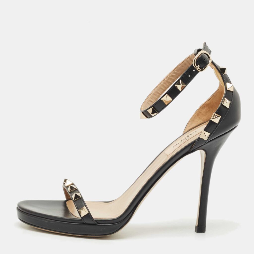 luxury-women-valentino-used-shoes-p1168953-003 Valentino Black Leather Rockstud Ankle Strap Sandals Size 38.5