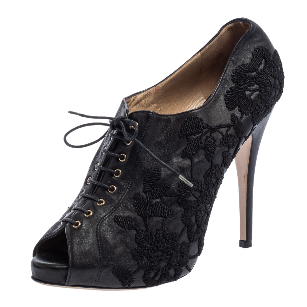 luxury-women-valentino-used-shoes-p403698-003 Valentino Black Leather Floral Embroidered Peep Toe Ankle Booties Size 40