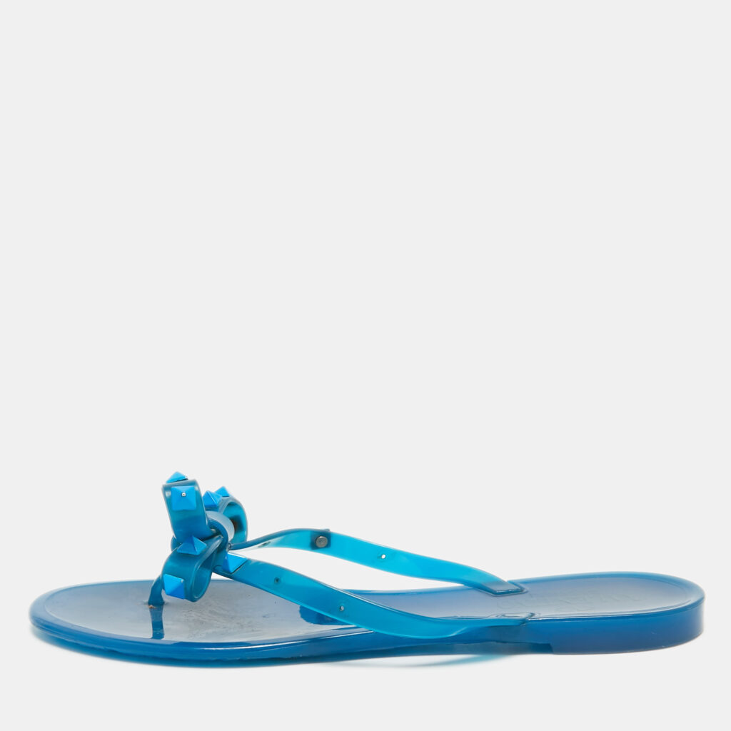 luxury-women-valentino-used-shoes-p965058-001 Valentino Blue Rubber Rockstud Thong Flat Sandals Size 38