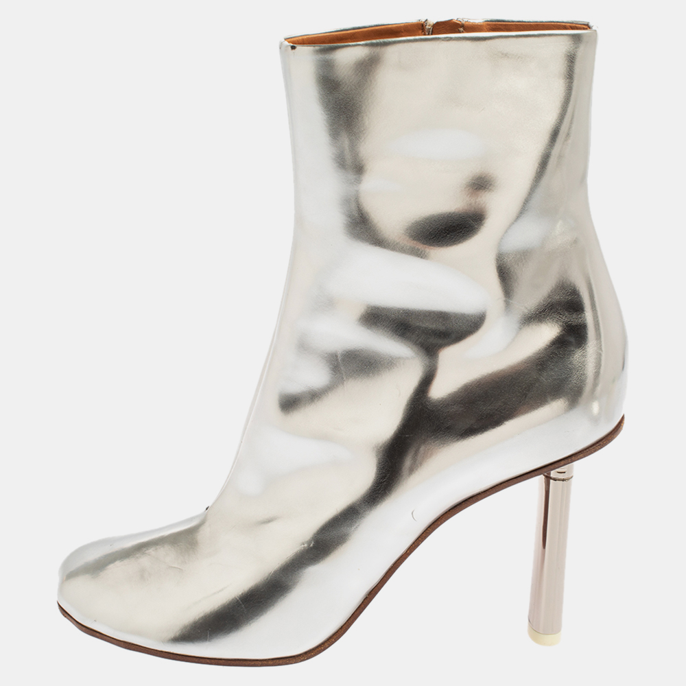 luxury-women-vetements-used-shoes-p428764-016 Vetements Silver Leather Ankle Boots Size 39