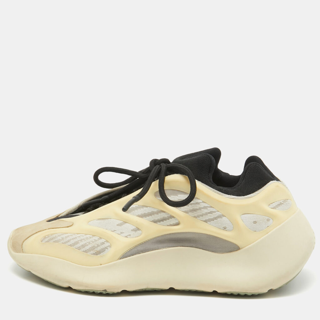luxury-women-yeezy-x-adidas-used-shoes-p1004253-009 Yeezy x Adidas Two Tone Mesh and Rubber Yeezy 700 V3 Azael Sneakers Size 39 1/3