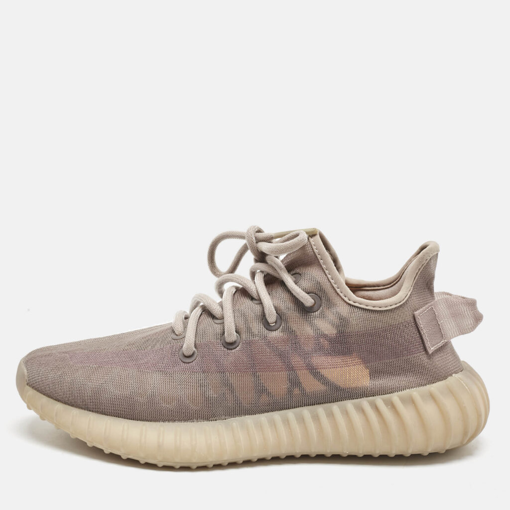 luxury-women-yeezy-x-adidas-used-shoes-p1130675-010 Yeezy x Adidas Beige Mesh Boost 350 V2 Mono Mist Sneakers Size 38
