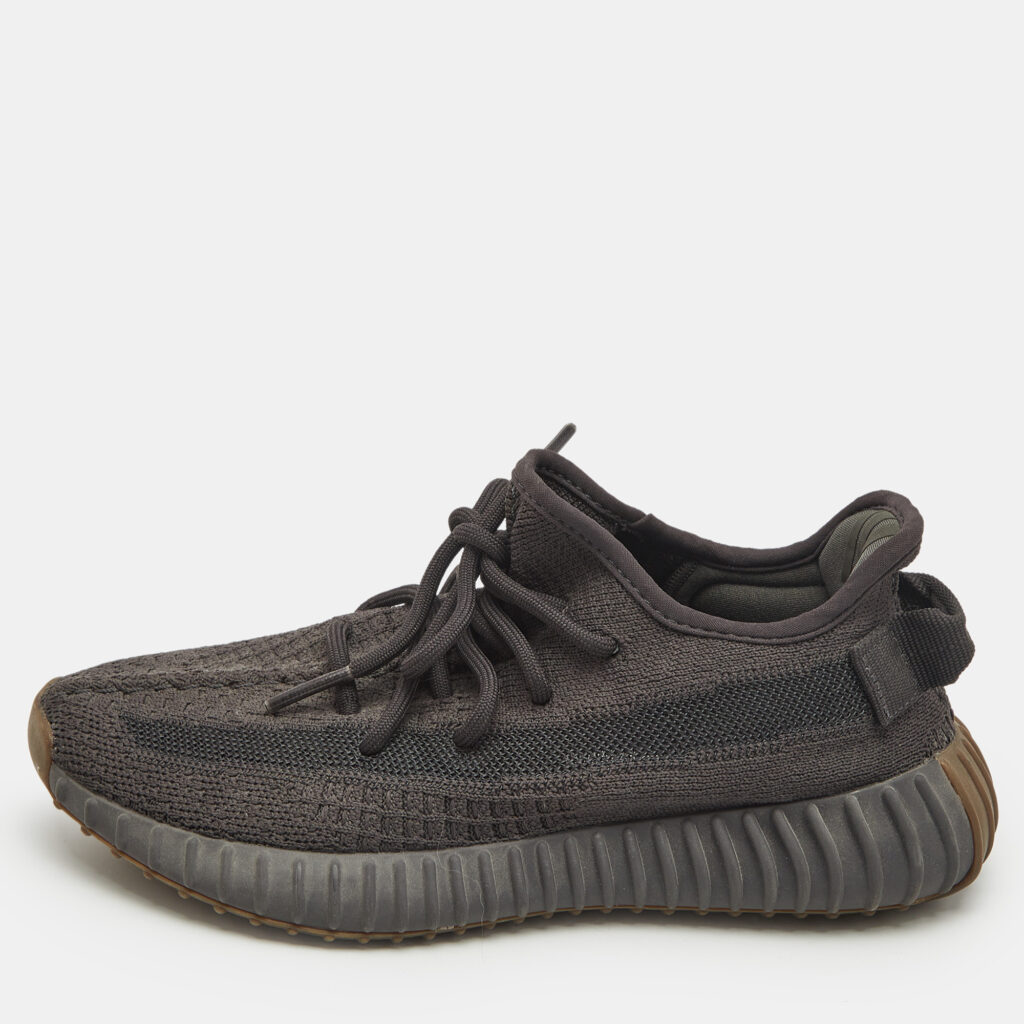 Yeezy x Adidas Black Knit Fabric Boost 350 V2 Cinder Sneakers Size 38